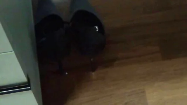SEED IN THE SHOES OF BOSS IN HIS OFFICE