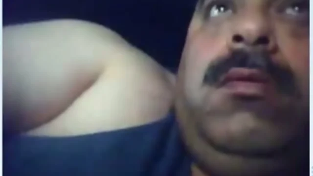 Sensual Chubby Bear: Passionate Gay Sex to Heat You Up