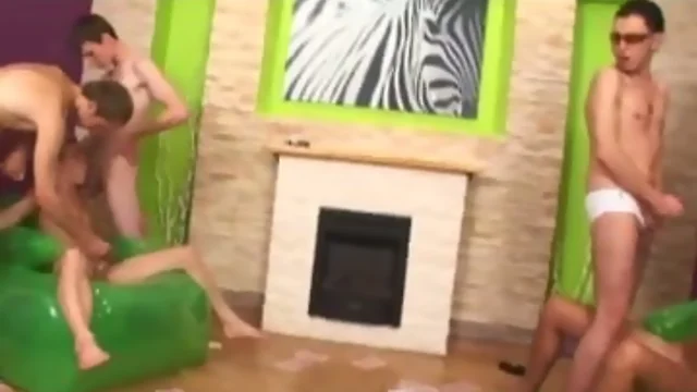 Crazy Party Boyz
