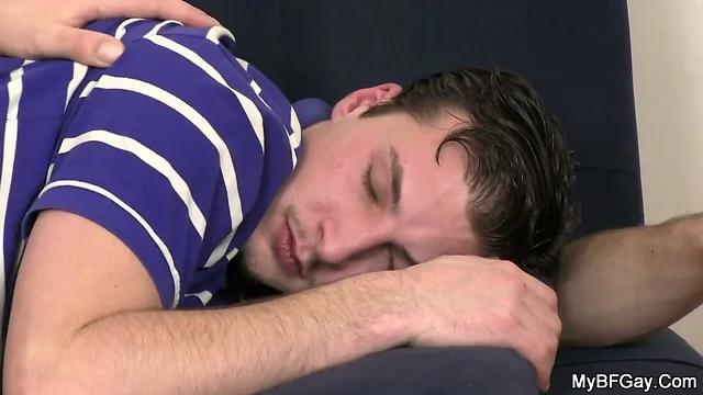 His  ass gets nailed by gay boyfriend