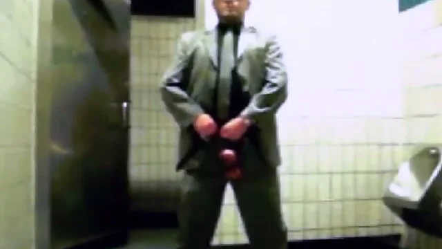 Str8 daddy performing in public bathroom
