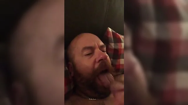 Hot Gay Video: Steamy Eating & Cum Eating Session!