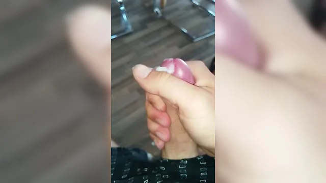 Fantastic Slow motion cumshot closeup SlowMo Abspritzen