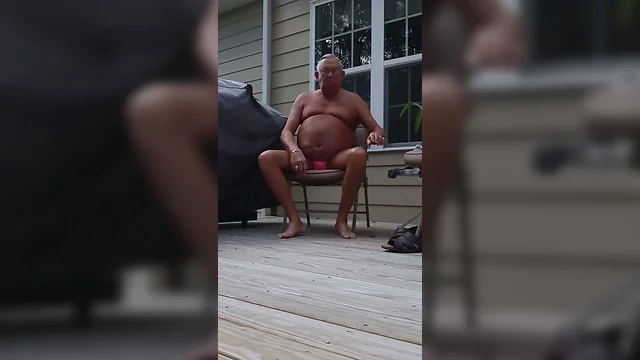 Jacking Off Outdoors: A Fresh Way to Enjoy Some Privacy