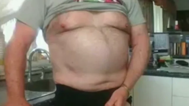 Grandpa`s Expert Stroke: Watch Him Show Off His Skills On Cam!
