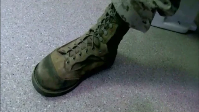 Army's gloryhole (threesome)