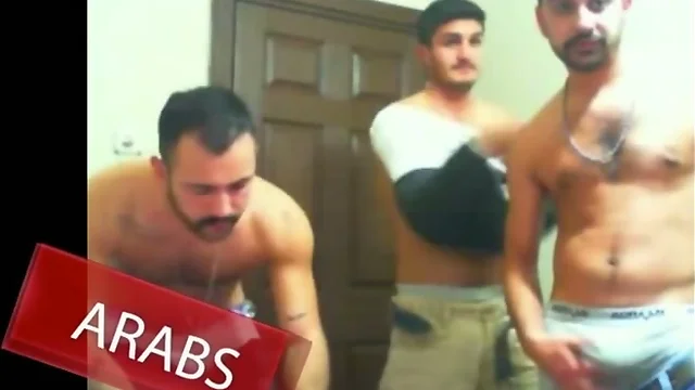 Abder and friends - Rabat - Arab gay men - Xarabcam