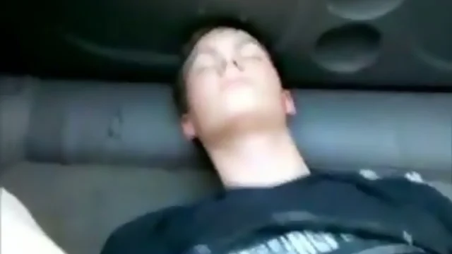 Excellent view of raw gay buttfucking !!!
