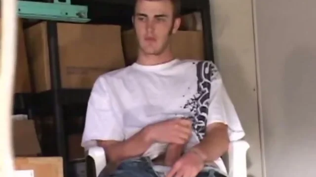 Amateur Christian Wilde Jerks Off