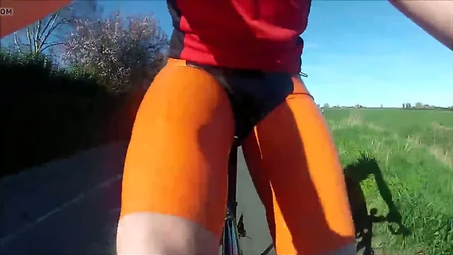 Cycling in Latex again