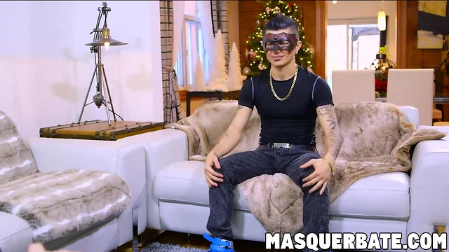 Tattooed jock getting his prick sucked by an older gay dude