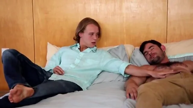 Hunks` Muscle & Big Cocks in Passionate Bareback Session [HD Videos]