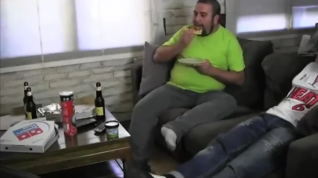 Bear Daddy & Couple`s Fat Old-Young Blowjob: Passionate Treat Awaits!