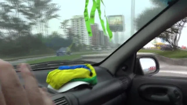 Dotadão do rio batendo uma no  mão amiga