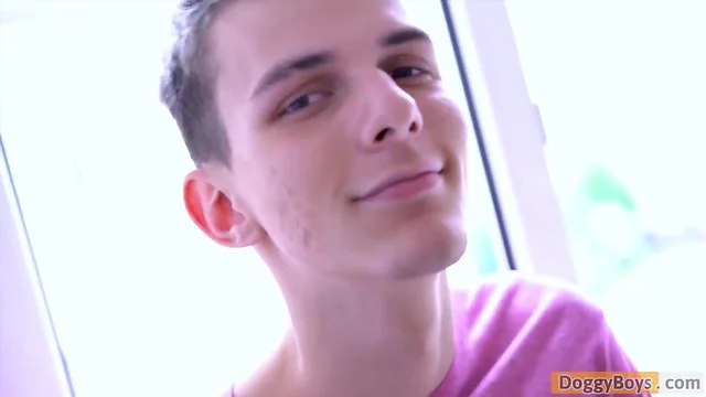 Euro boy felix has a long young dick to show you