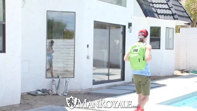 Manroyale tom bentley drills jack off hunter tight butt