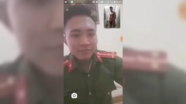Slave công an chơi online