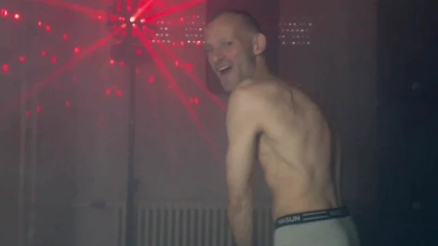 Dance with erotic flair