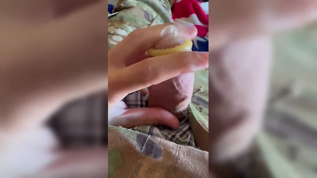 The hottest us army soldier jerks off while wearing his uniform and a condom! cum jerk