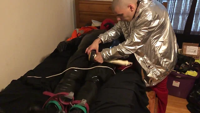 Rubber boy latex bondage breathplay: fun with my sweaty shirt and light control