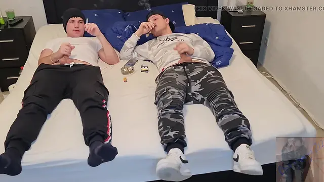 Amateur boys wanking big cocks: gay couple smoking, kissing, blowing and cumming on the ashtray.