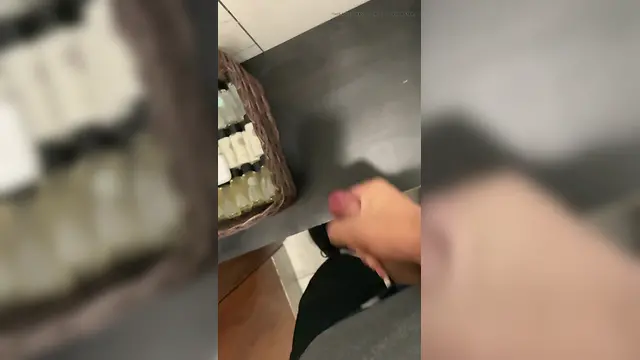 Young german boy jerks off in dublin airport shower lockers german twinks