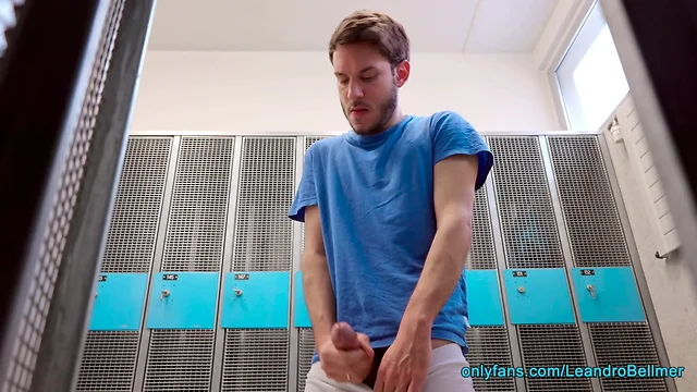 Leandrobellmers exhibitionist locker room wank: caught jerking in public