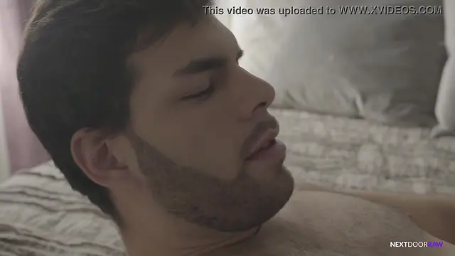 Muscular latino jock barebacks hunk delivery guy next door for raw anal fun!