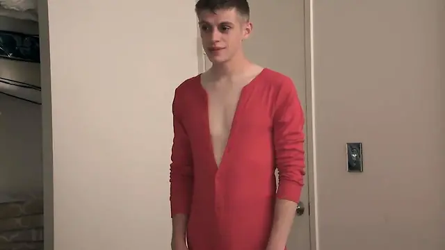 Stepbrother gives sloppy blowjob and bareback anal to younger stepbrother