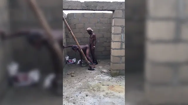 A long dick is not a hindrance for passionate sex outdoors