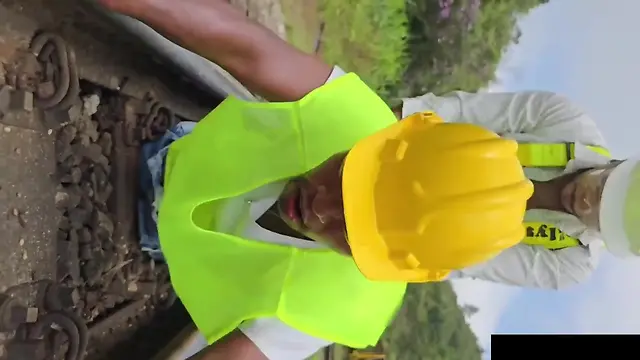 A hot worker came to do repairs at a house and got fucked